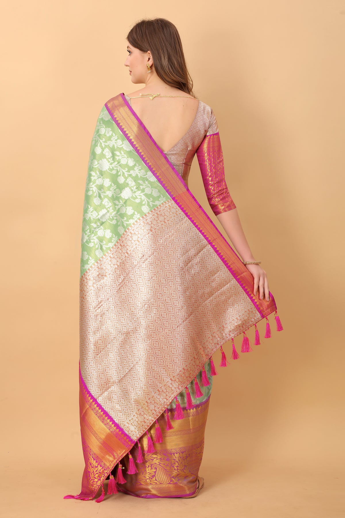 Pista Soft kanjivarm Silk Saree