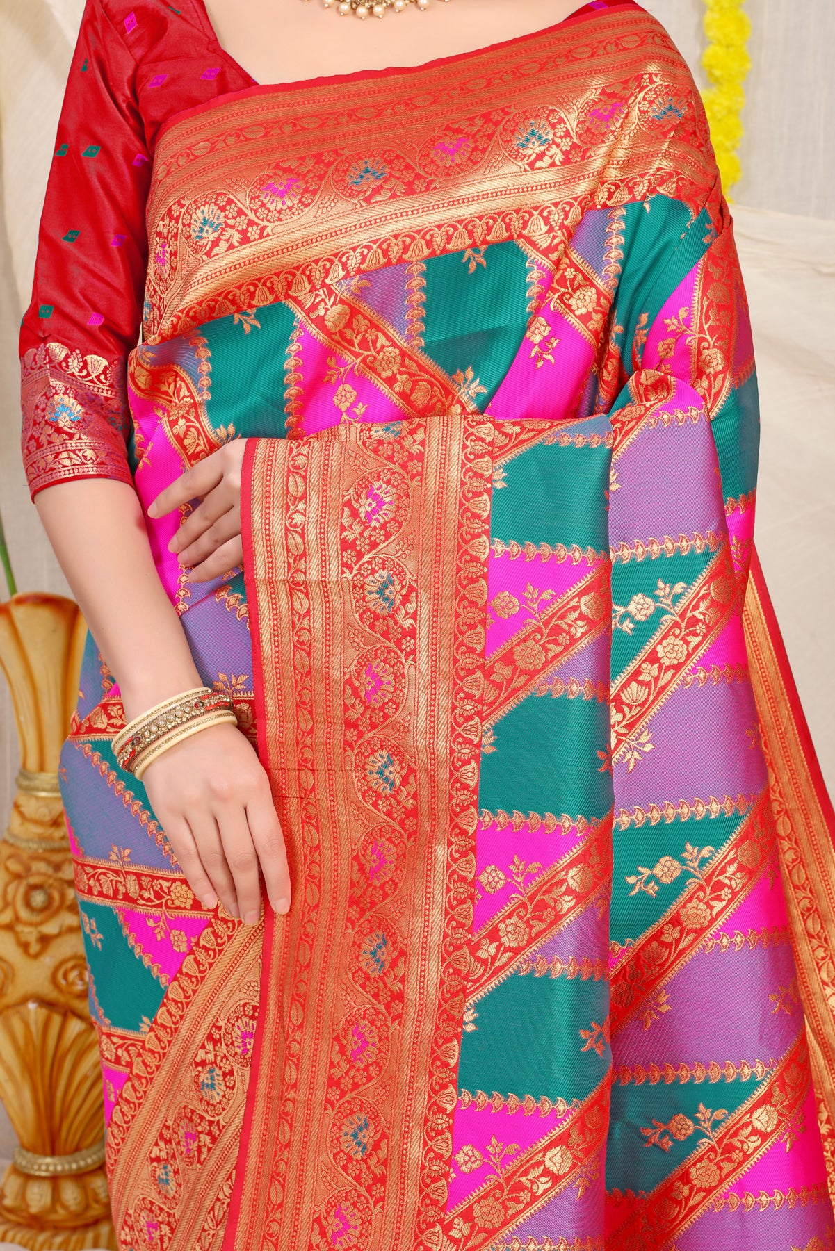 Red 
Pattu Kanjivaram Silk Saree