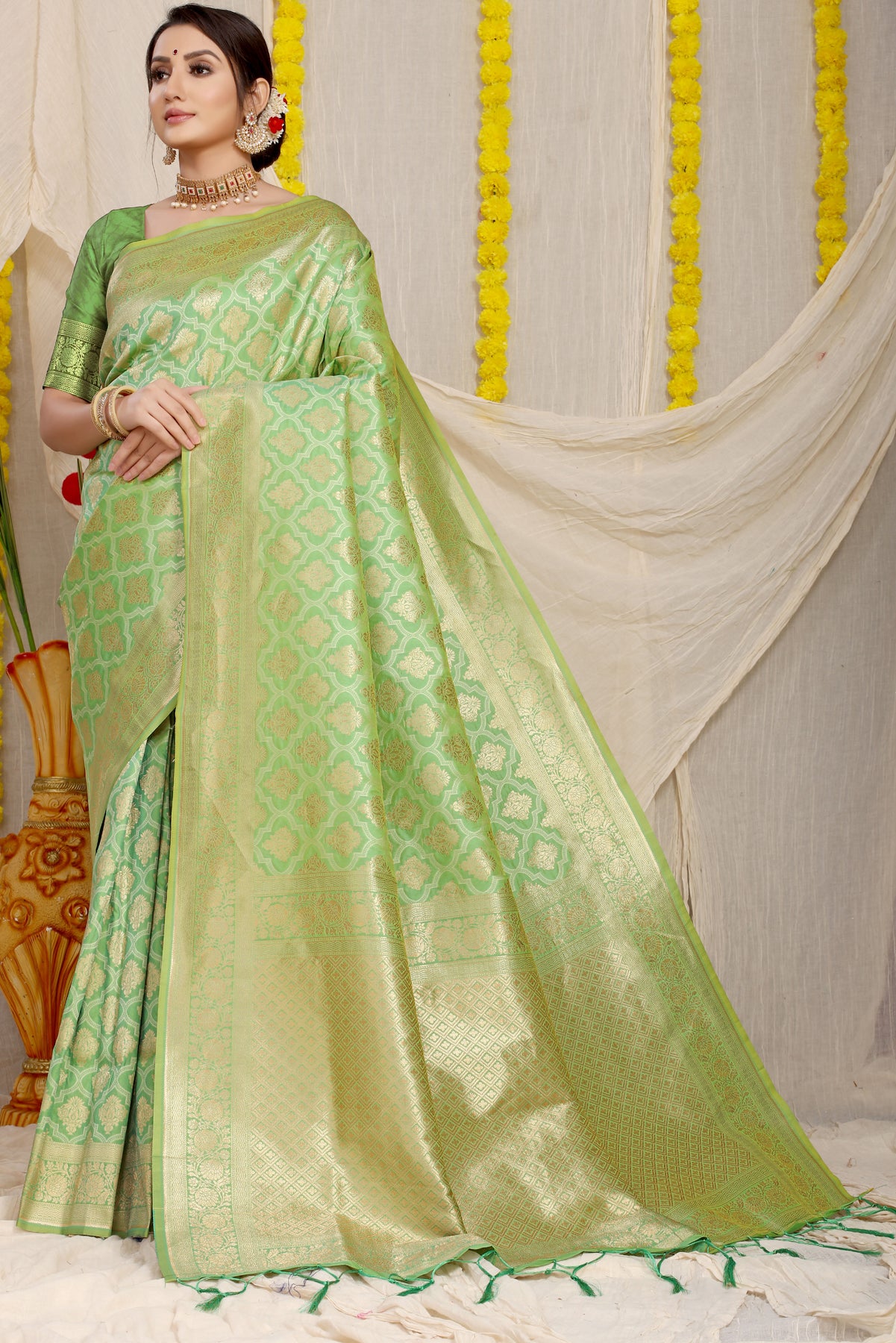Green Kanchipuram Pattu Silk Saree Silk Saree