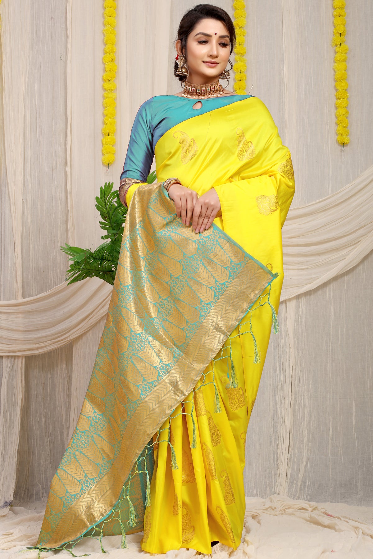 Yellow Kesarsilk Kanchipuram Pattu Silk Saree