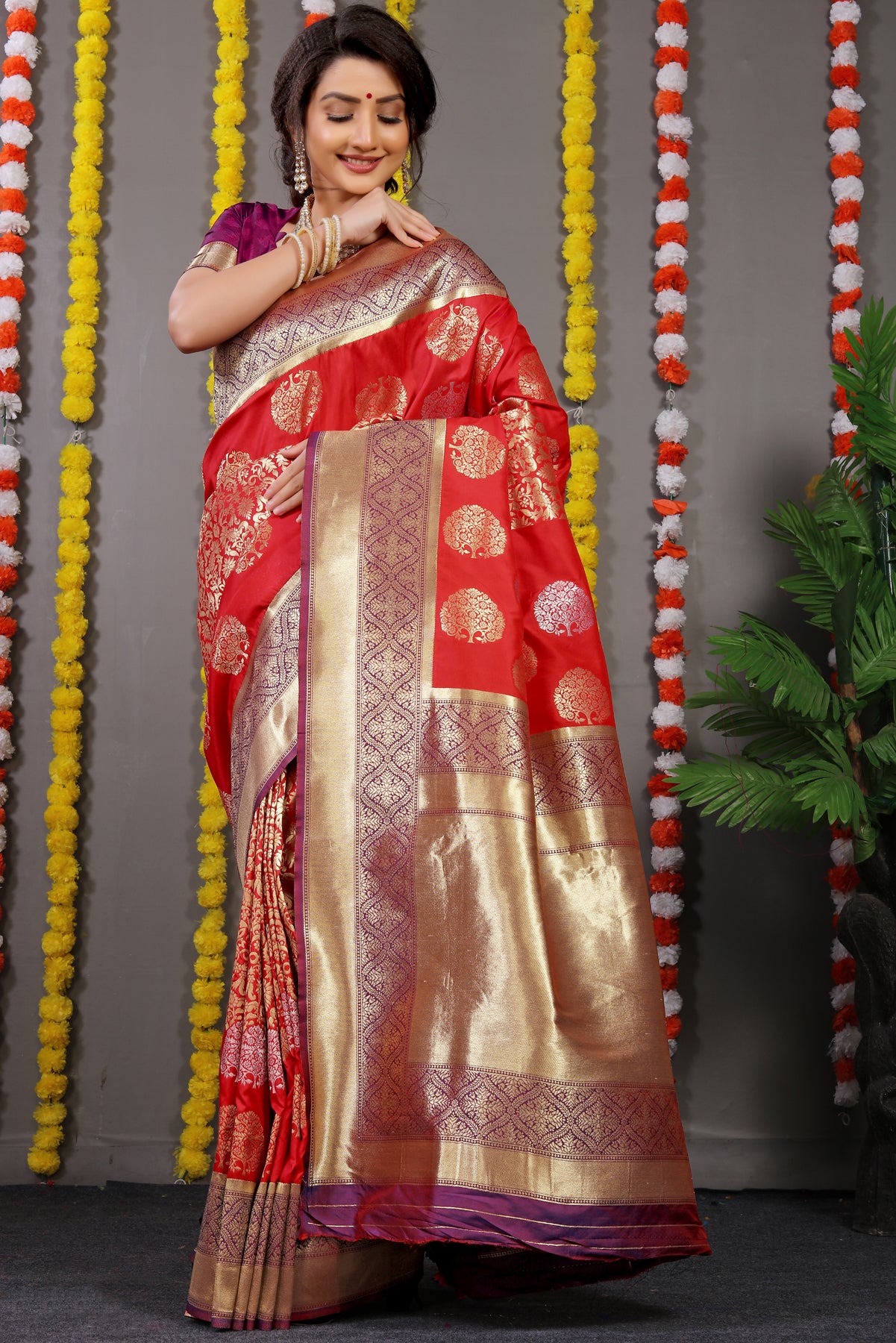 Red  Paithani Silk Saree With Zari Weaving Banarasi Silk Saree