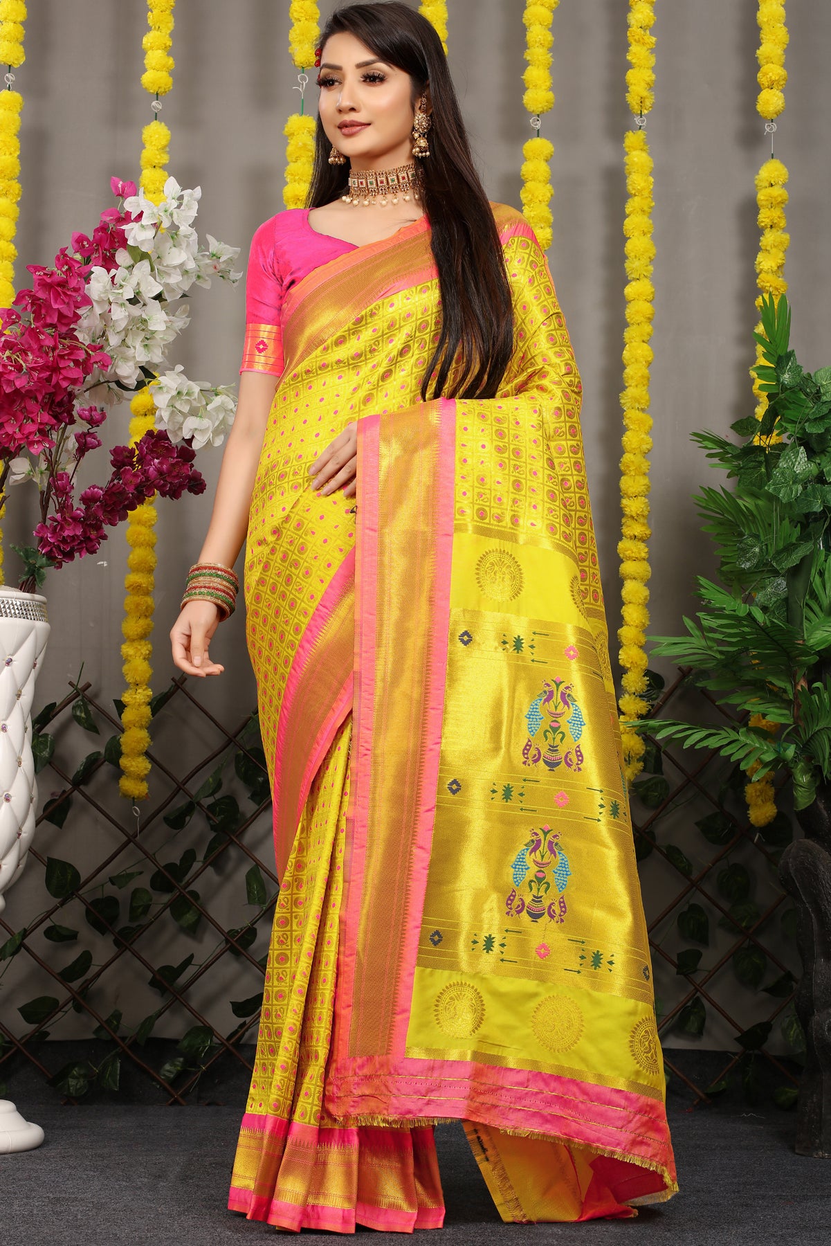 Yellow Kanchipuram Pattu Momtaz Silk Saree