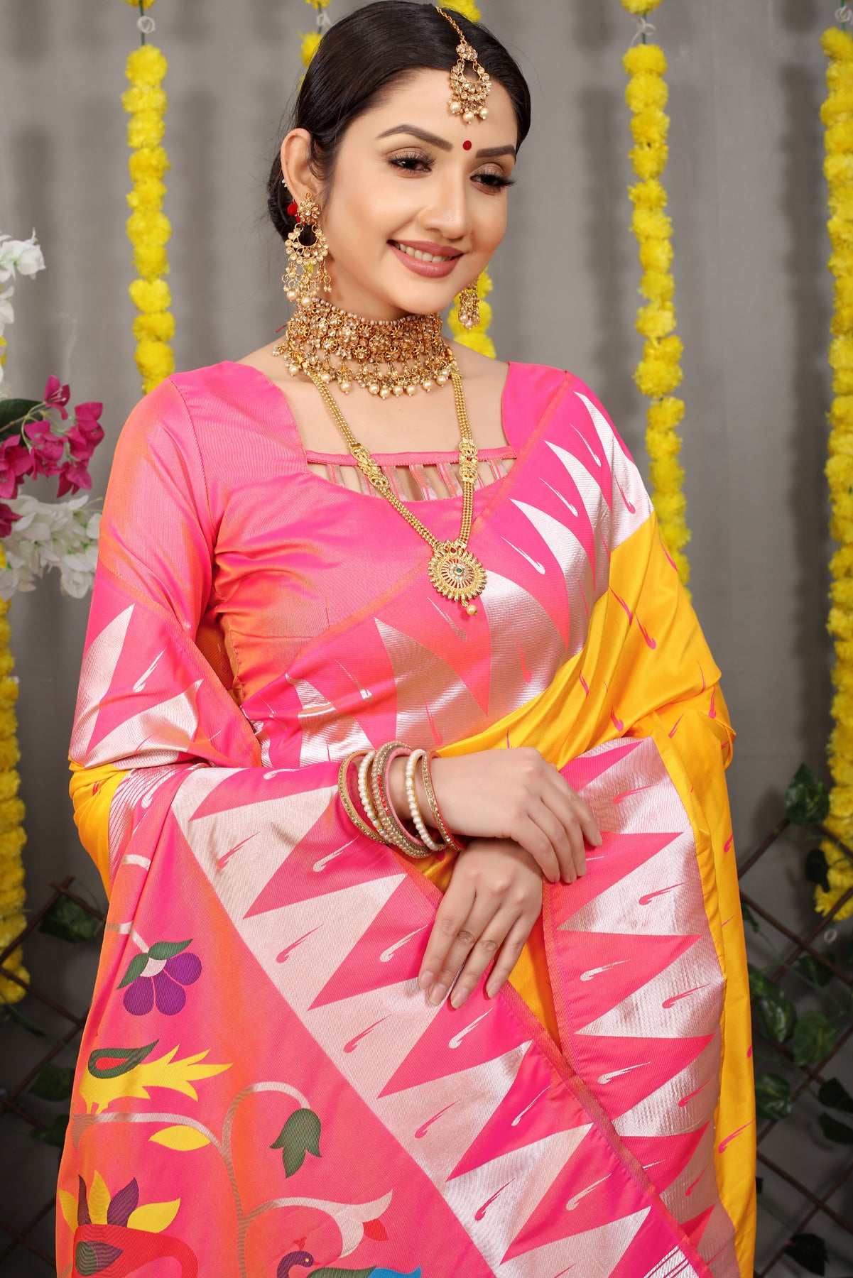 Yellow Paithani Silk Saree With Zari Handloom Weaving Banarasi Silk Saree