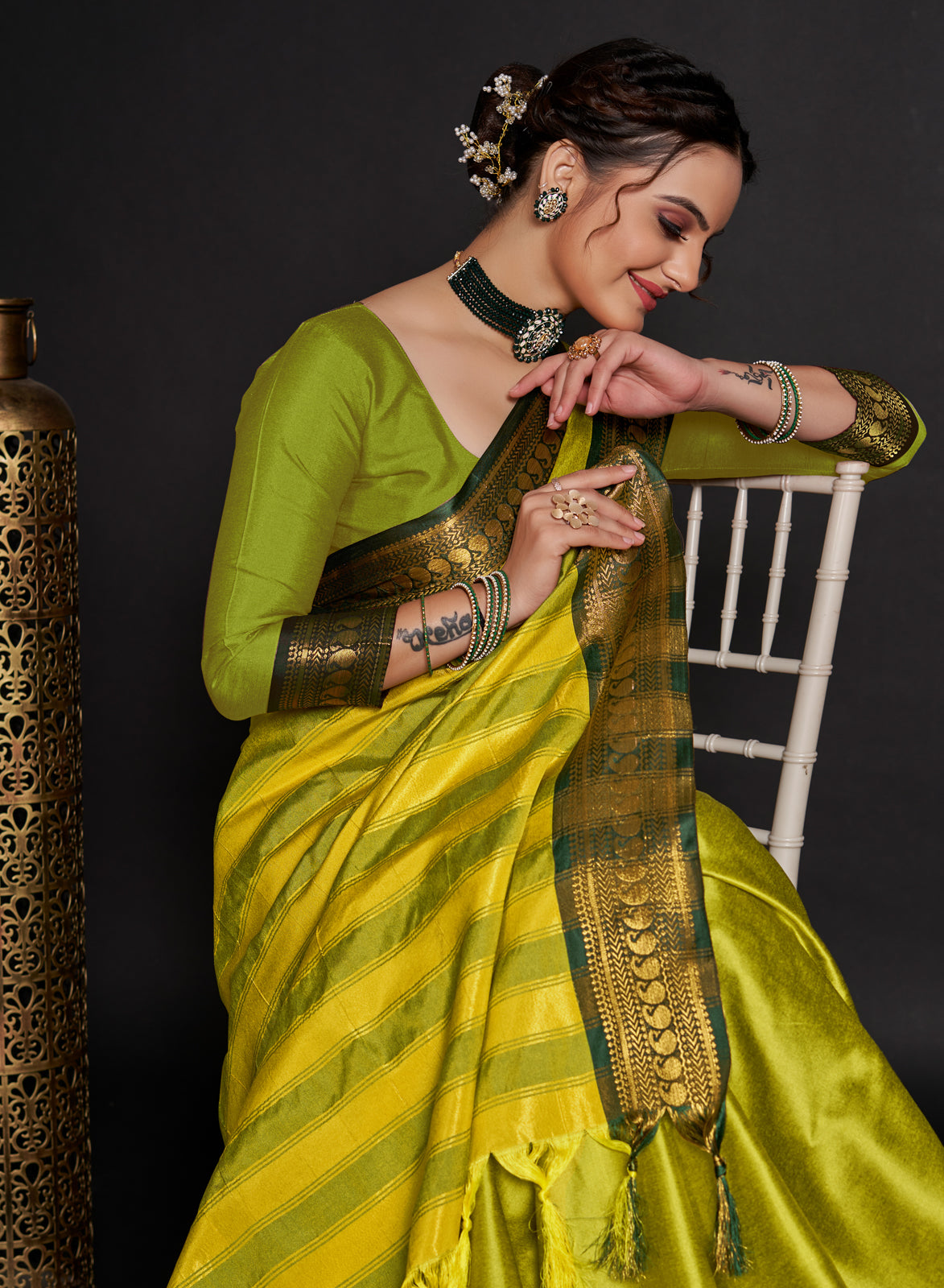 Parrot Green Soft Silk Aure Base With Contrass Blouse And Pallu Saree