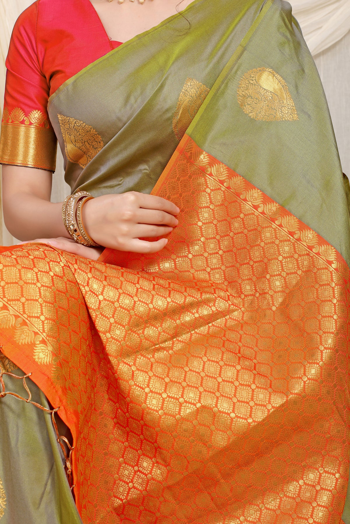 Light Green Kanchipuram Pattu Silk Saree