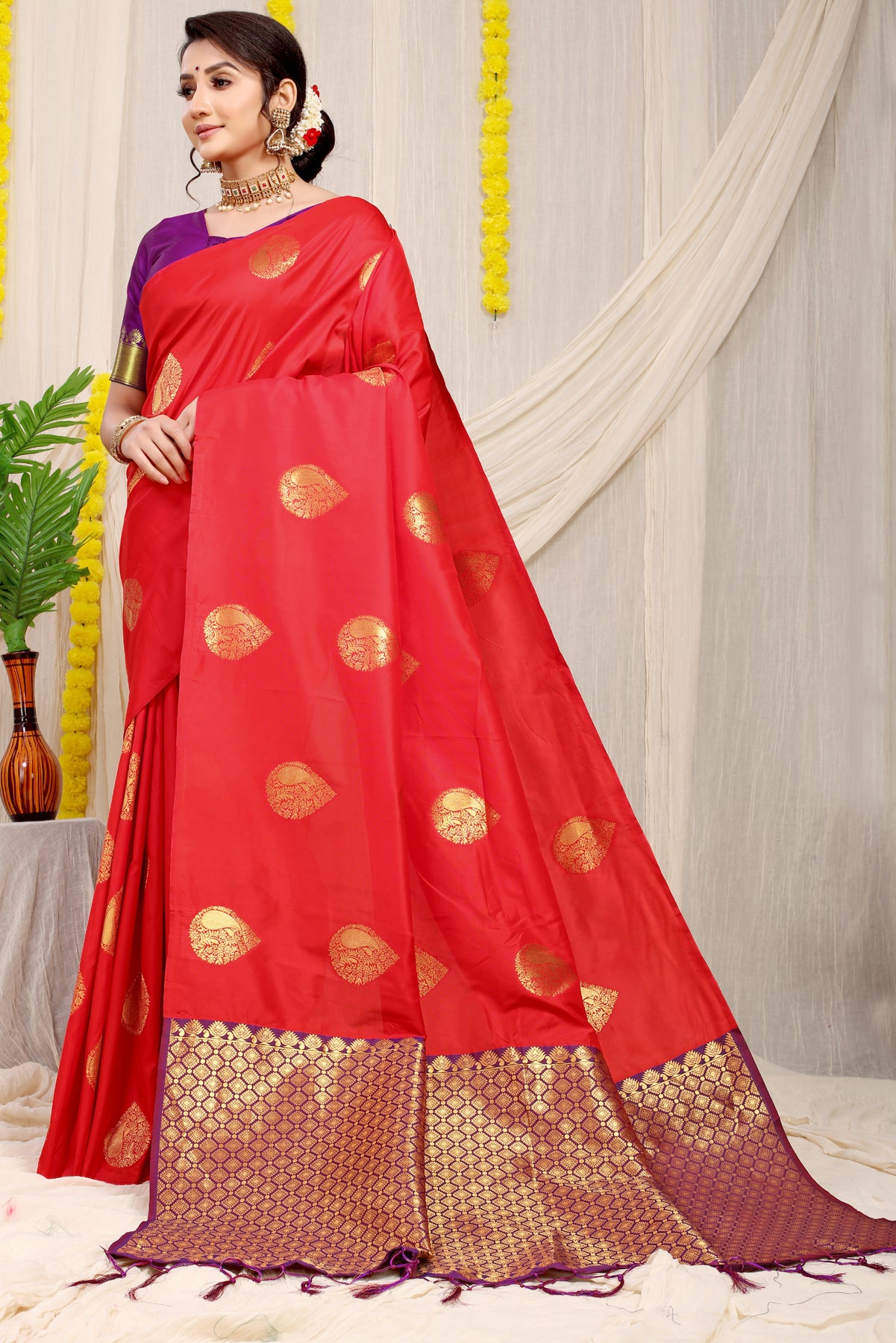 Red Kanchipuram Pattu Silk Saree