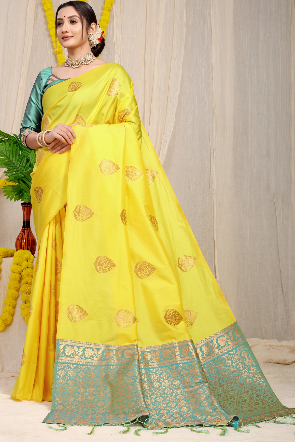 Light Yellow Kanchipuram Pattu Silk Saree