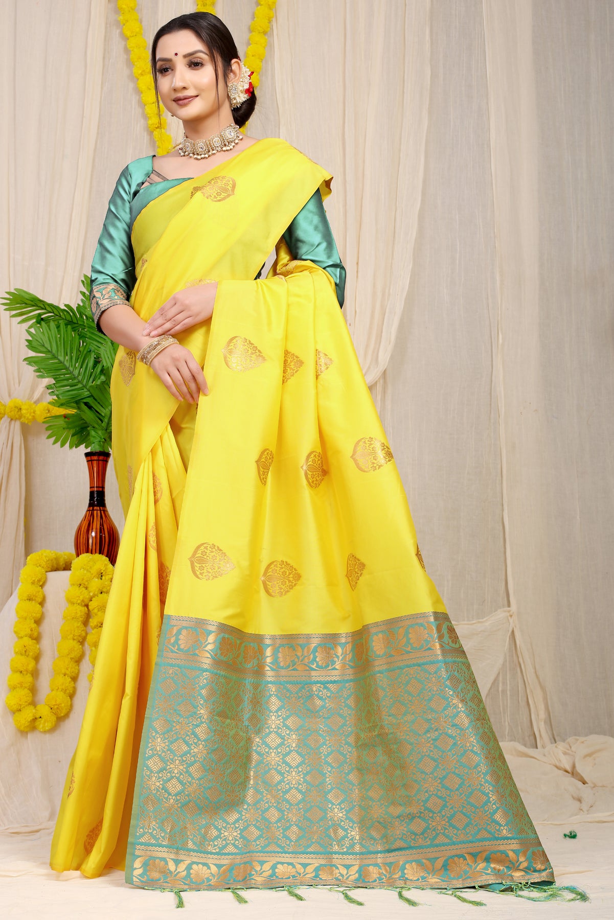 Light Yellow Kanchipuram Pattu Silk Saree