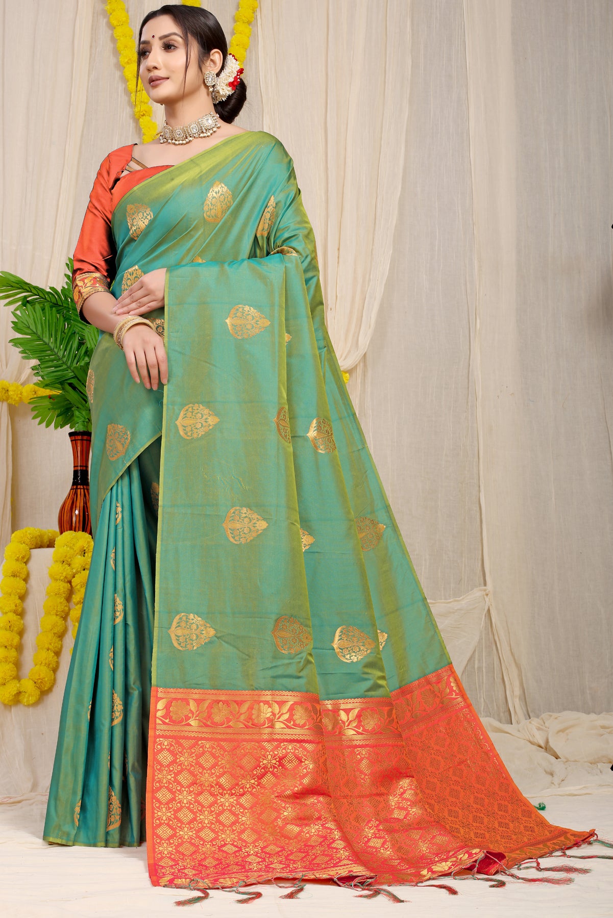 Sea Green Kanchipuram Pattu Silk Saree