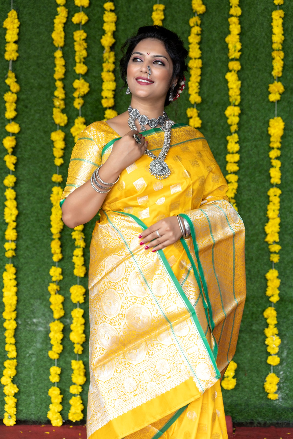 Yellow Soft Handloom Linen Silk Weaving Silk Saree