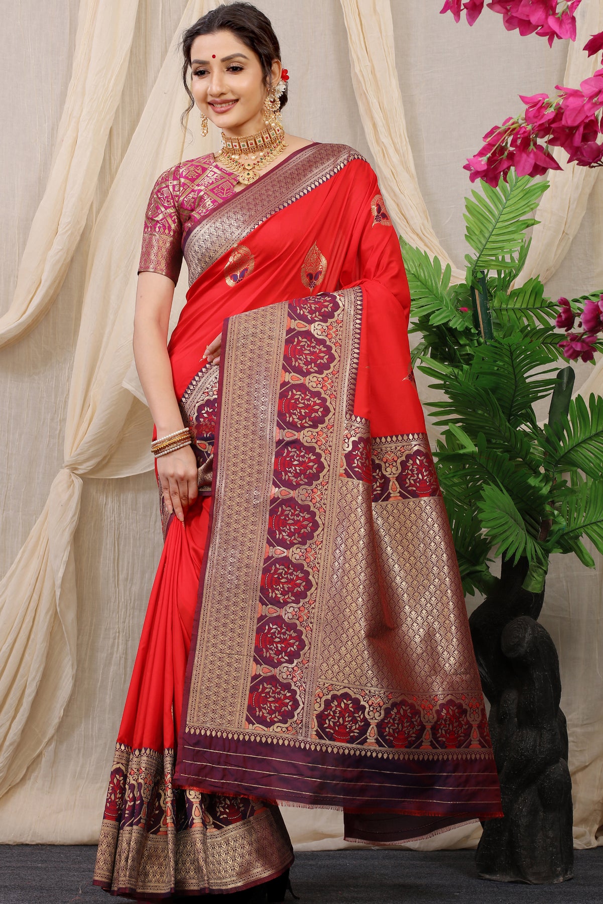 RED Kanchipuram Pattu Silk Saree