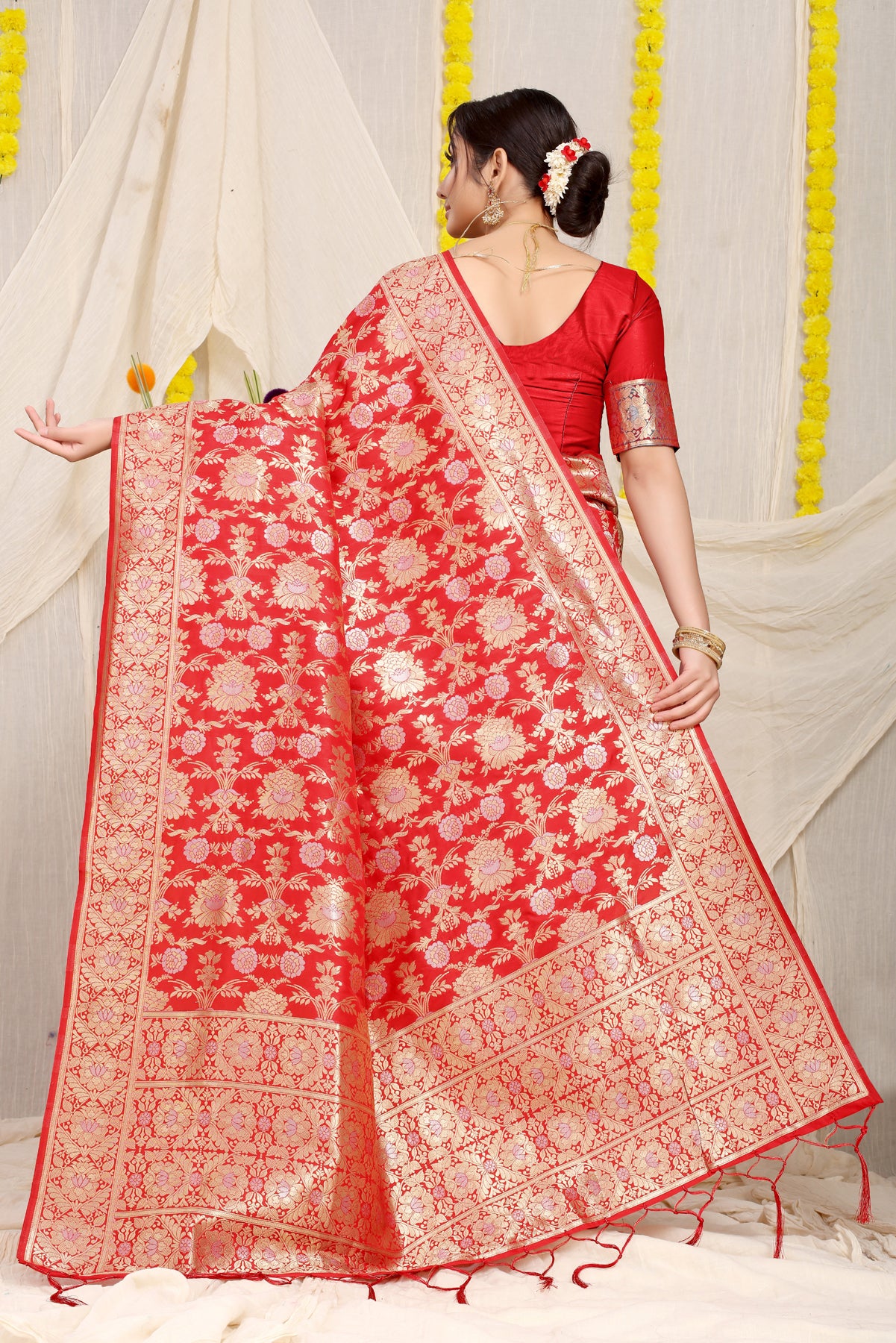 Red Kanchipuram Pattu Silk Saree