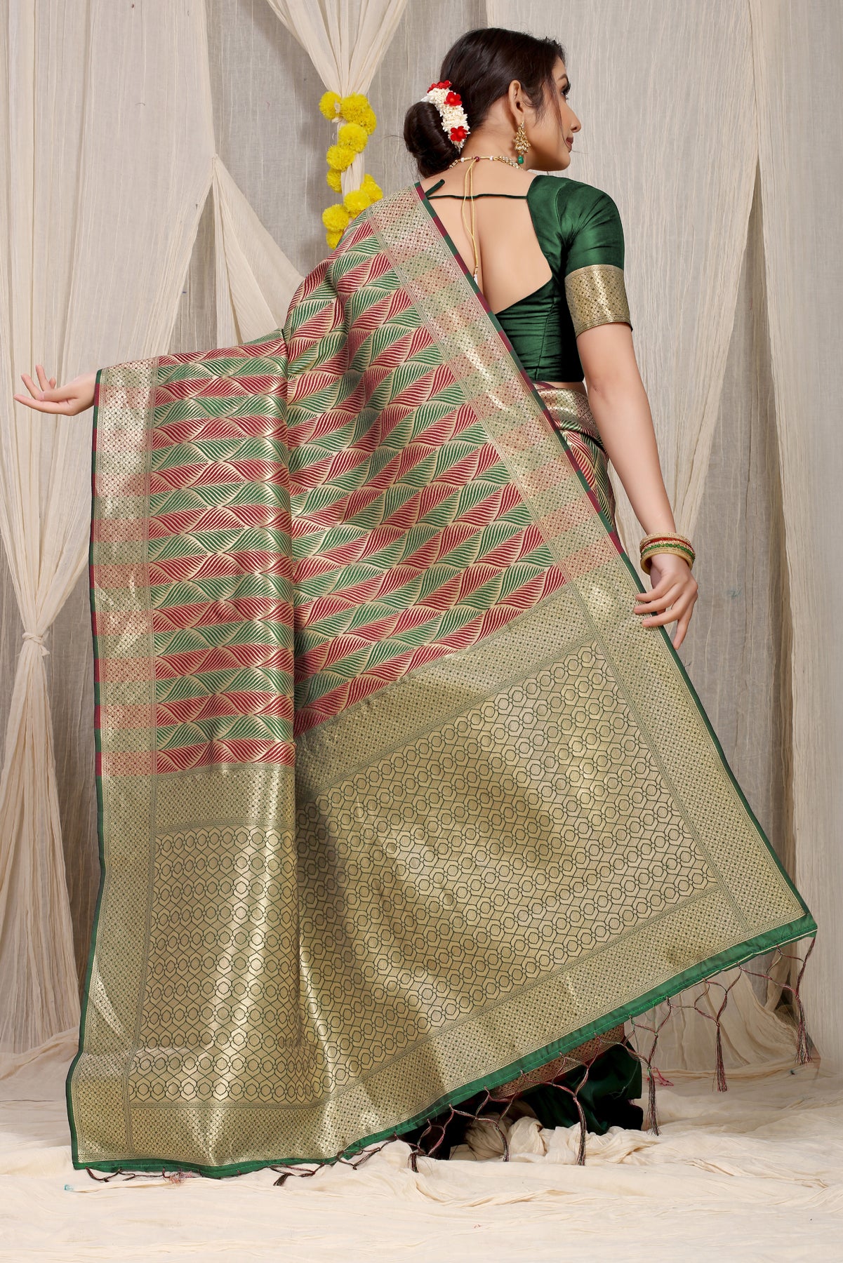 Green Kanchipuram Pattu Silk Saree